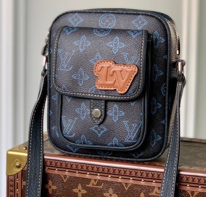 МУЖСКАЯ СУМКА МЕССЕНДЖЕР LOUIS VUITTON 