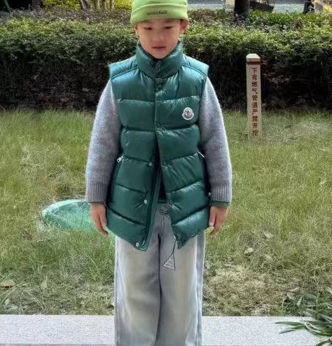 ДЕТСКИЙ ЖИЛЕТ MONCLER 