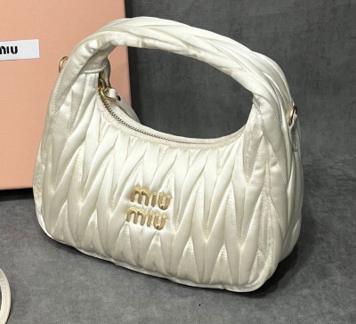 СУМКА MIU MIU WANDER 