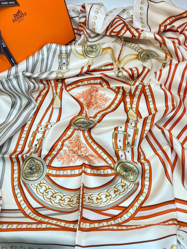 ПЛАТОК HERMES 
