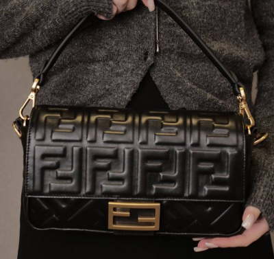 СУМКА FENDI BAGUETTE