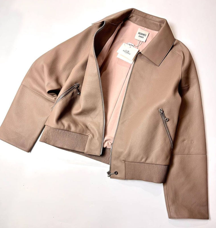 КУРТКА HERMES