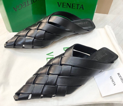 ШЛЕПКИ BOTTEGA VENETA 