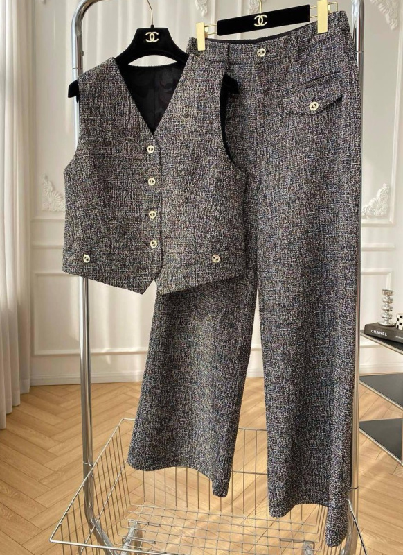 КОСТЮМ CHANEL 