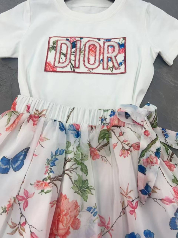 ДЕТСКИЙ КОСТЮМ CHRISTIAN DIOR 