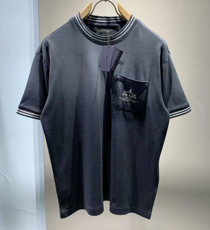 МУЖСКАЯ ФУТБОЛКА PRADA 