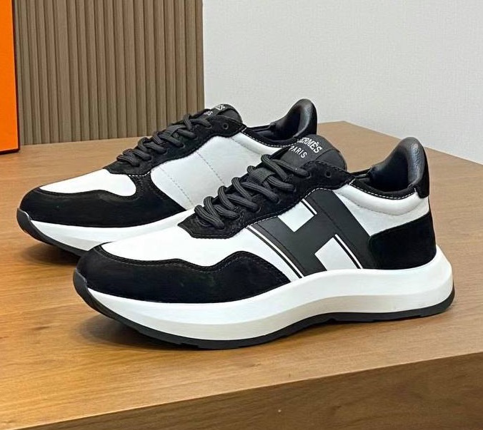 МУЖСКИЕ КРОССОВКИ HERMEA 