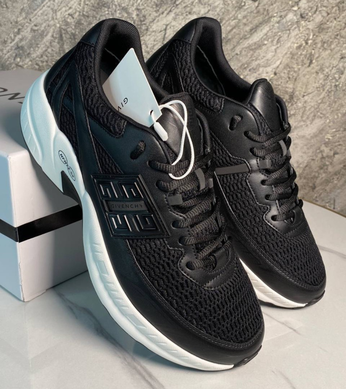 МУЖСКИЕ КРОССОВКИ GIVENCHY 