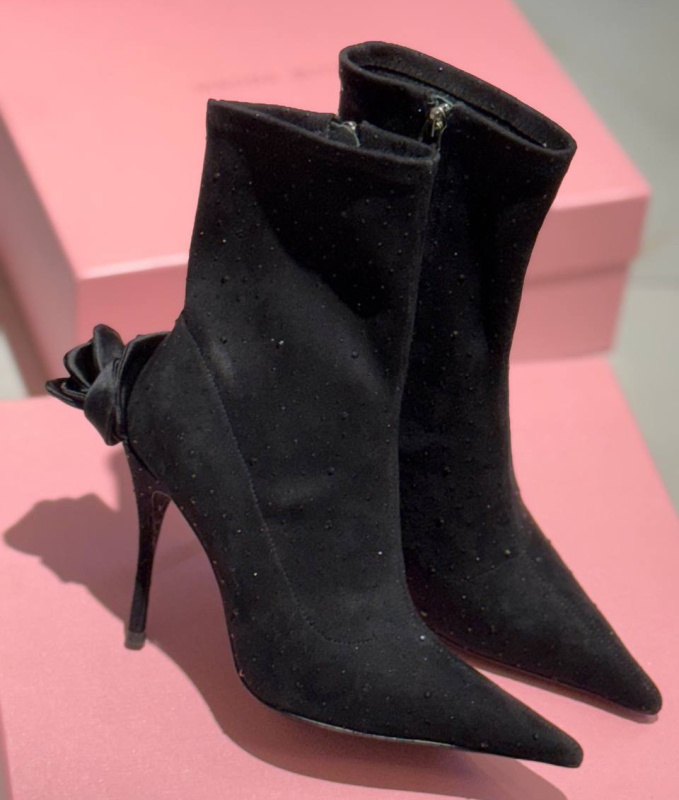 БОТИЛЬОНЫ MAGDA BUTRYM 