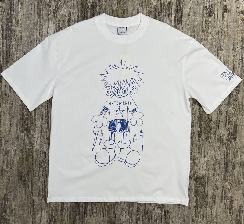 МУЖСКАЯ ФУТБОЛКА VETEMENTS 