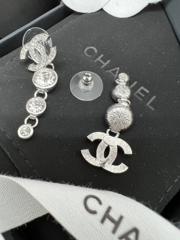 СЕРЬГИ CHANEL
