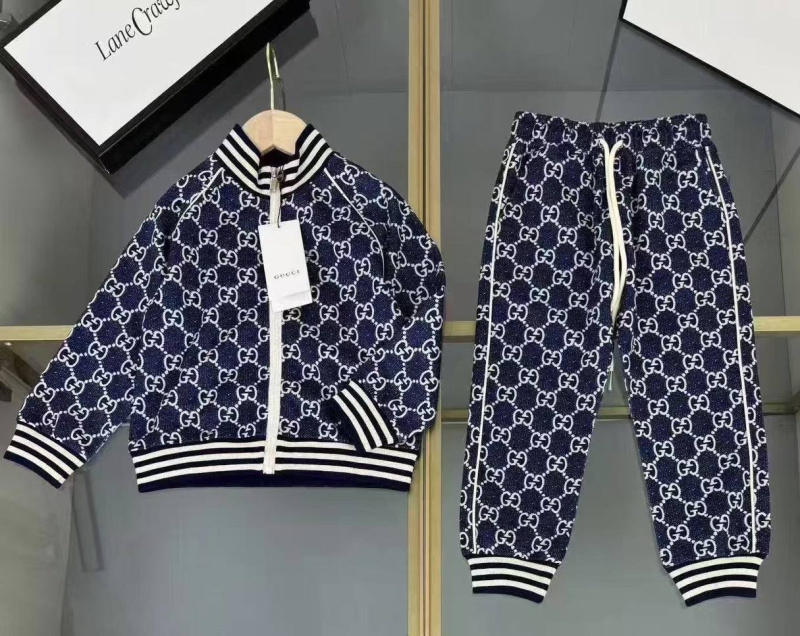 ДЕТСКИЙ КОСТЮМ GUCCI 