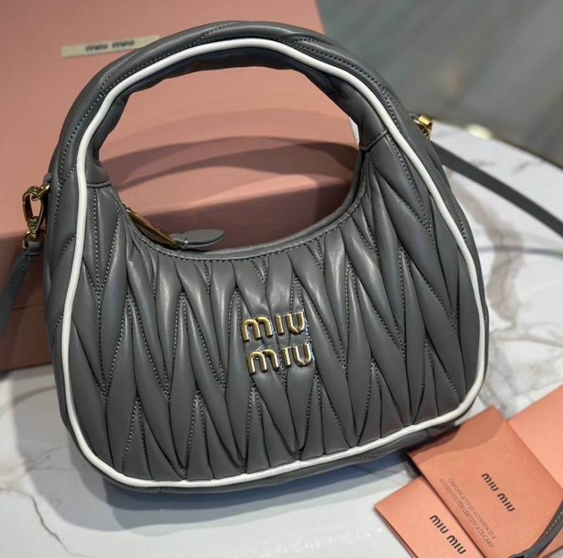 СУМКА MIU MIU WANDER 