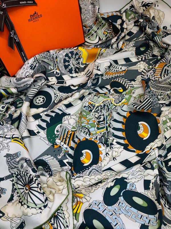 ПЛАТОК HERMES 