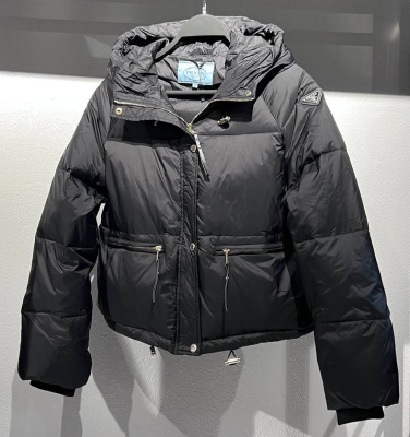 ПУХОВИК PRADA