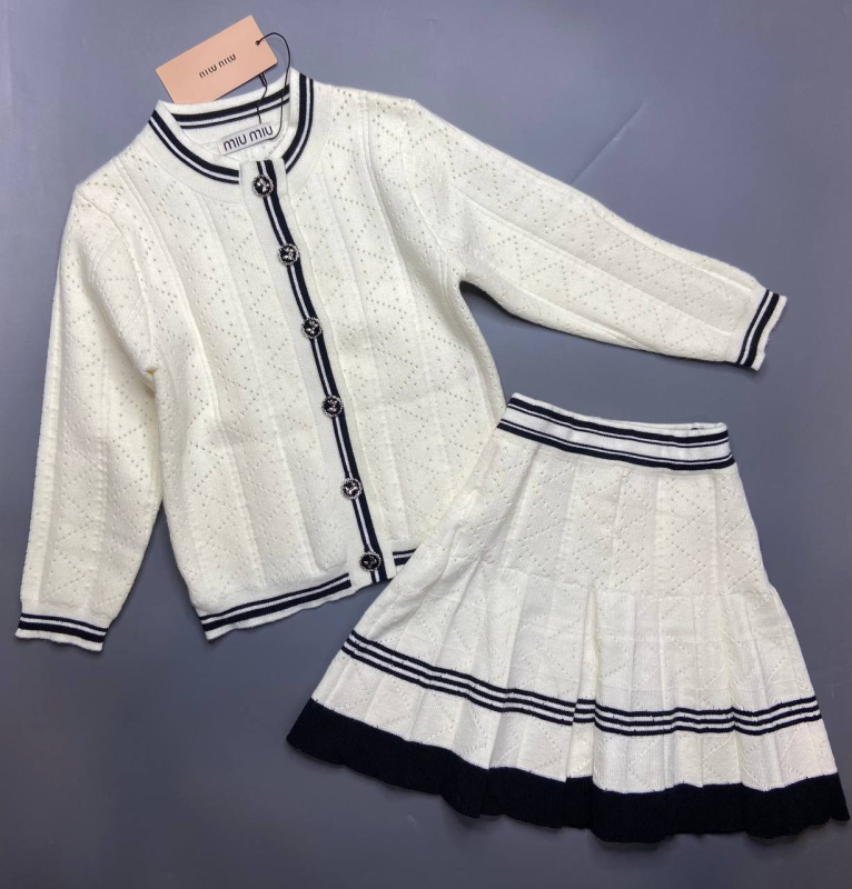 ДЕТСКИЙ КОСТЮМ MIU MIU