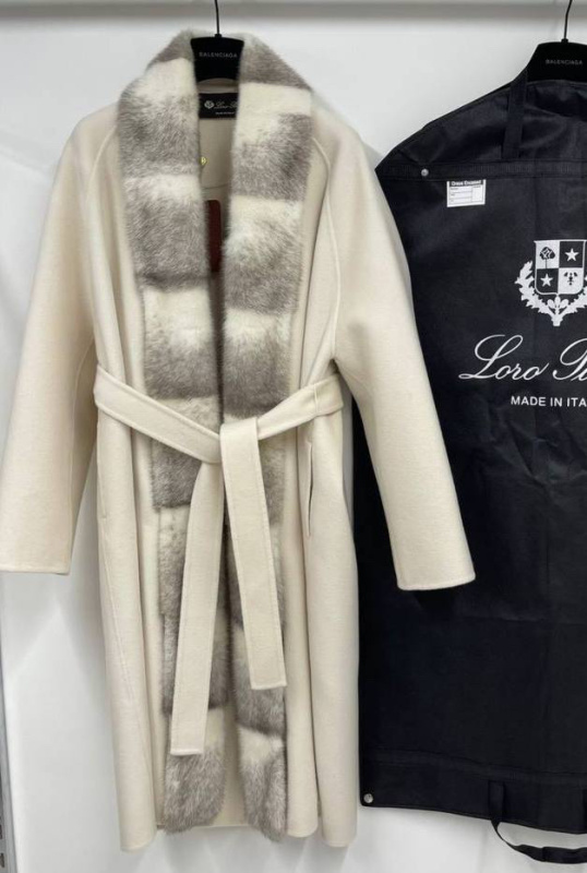 ПАЛЬТО LORO PIANA 