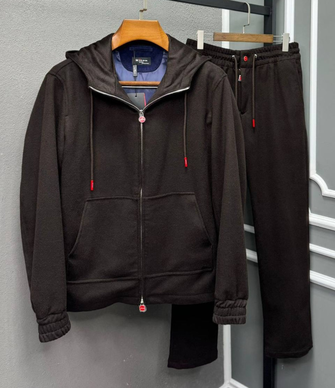 МУЖСКОЙ КОСТЮМ KITON 