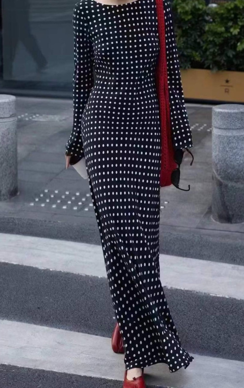 ПЛАТЬЕ REALISATION 