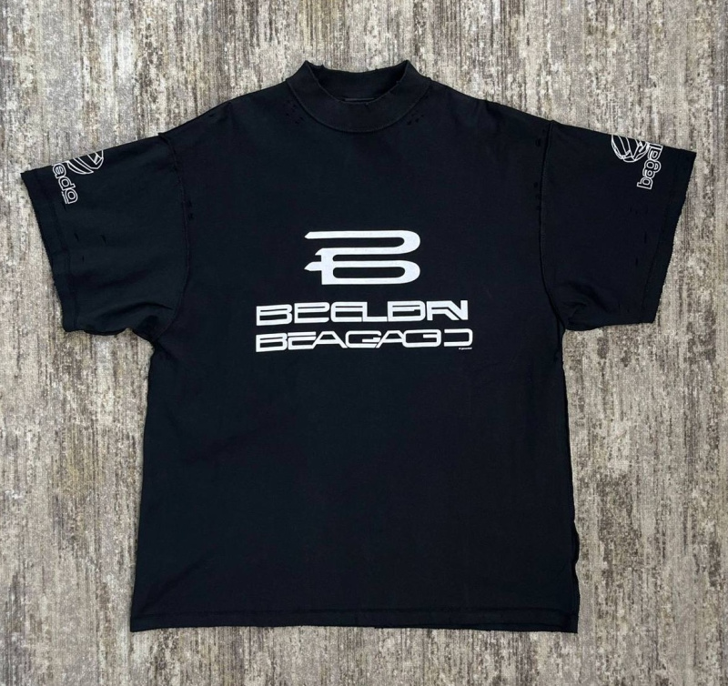 МУЖСКАЯ ФУТБОЛКА BALENCIAGA 