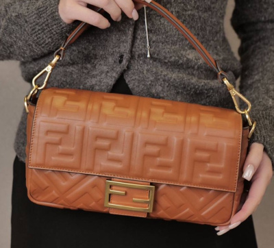 СУМКА FENDI BAGUETTE