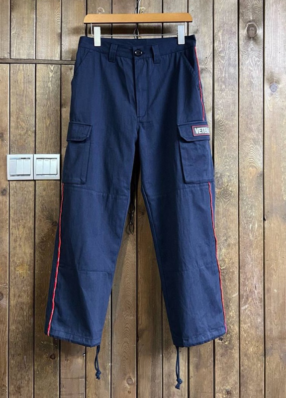МУЖСКИЕ БРЮКИ VETEMENTS 