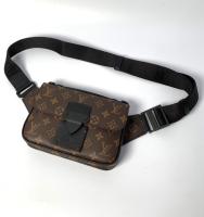 МУЖСКАЯ СУМКА СЛИНГ LOUIS VUITTON