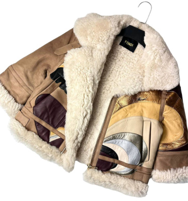 ДУБЛЕНКА FENDI