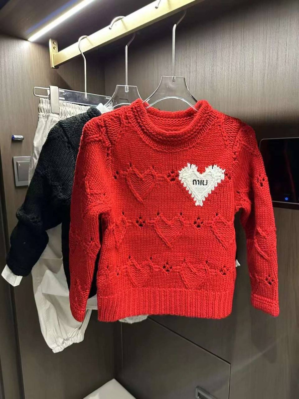 ДЕТСКИЙ СВИТЕР MIU MIU