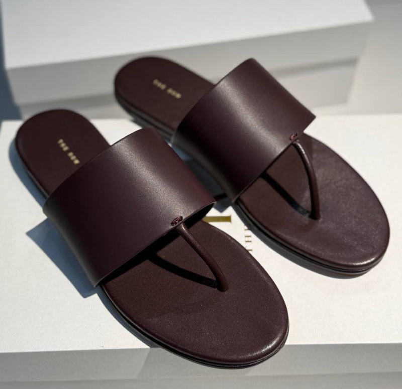 ШЛЕПКИ THE ROW 