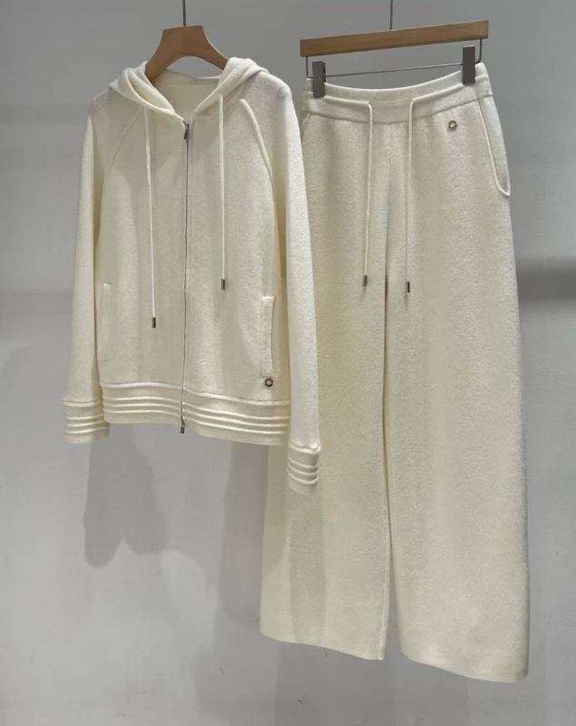 КОСТЮМ LORO PIANA 