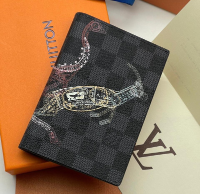 МУЖСКАЯ ОБЛОЖКА НА ПАСПОРТ LOUIS VUITTON 