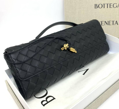 КЛАТЧ BOTTEGA VENETA 