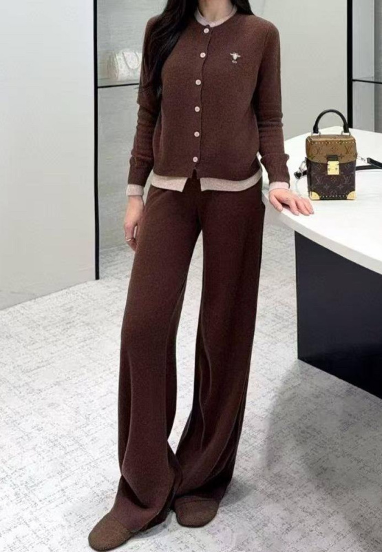 КОСТЮМ CHRISTIAN DIOR 