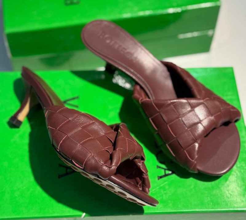 ШЛЕПКИ BOTTEGA VENETA 