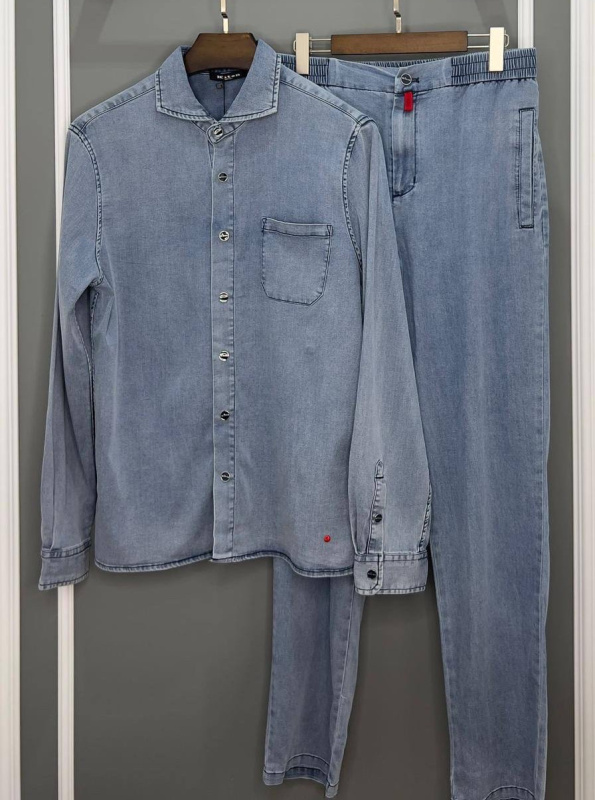 МУЖСКОЙ КОСТЮМ KITON 