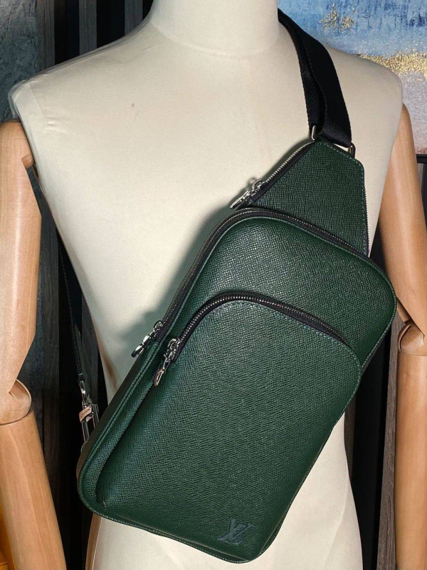 МУЖСКАЯ СУМКА СЛИНГ LOUIS VUITTON 