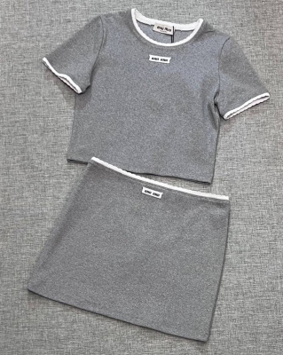 КОСТЮМ MIU MIU 