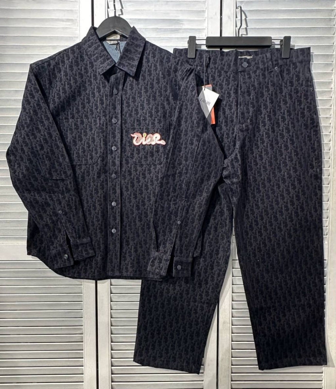 МУЖСКОЙ КОСТЮМ CHRISTIAN DIOR 