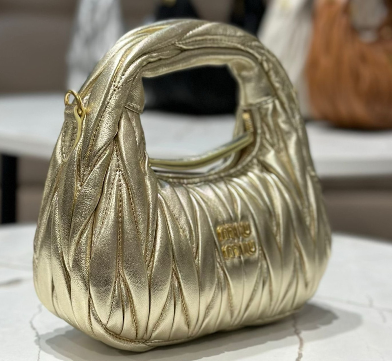 СУМКА MIU MIU WANDER 