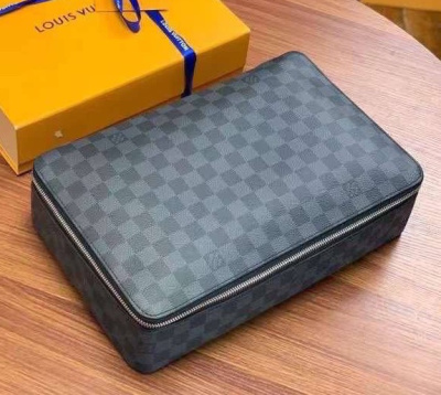 МУЖСКОЙ НЕСЕССЕР КОСМЕТИЧКА LOUIS VUITTON 