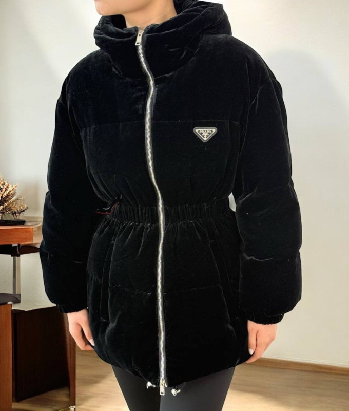 ПУХОВИК PRADA 