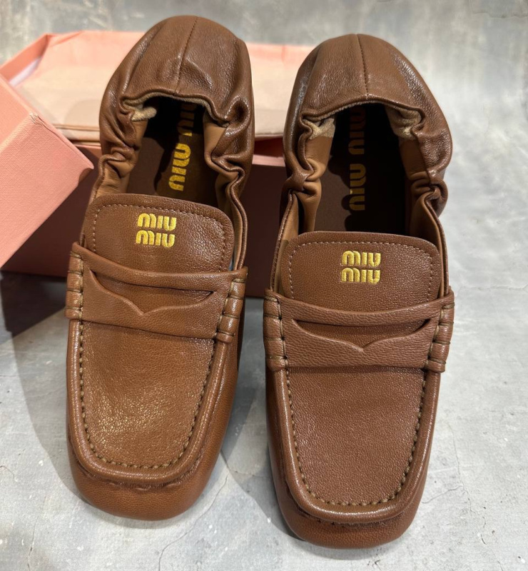 ЛОФЕРЫ MIU MIU 