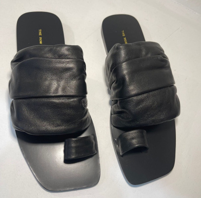 ШЛЕПКИ THE ROW 