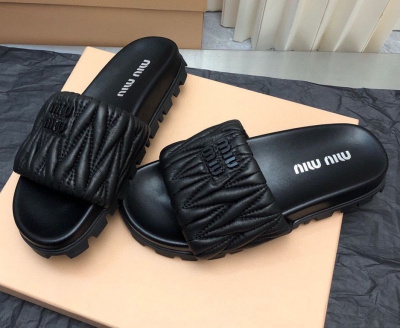 ШЛЕПКИ MIU MIU 