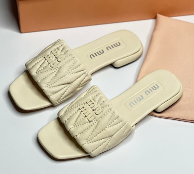 ШЛЕПКИ MIU MIU 