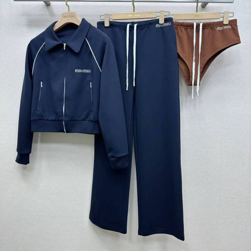 КОСТЮМ MIU MIU 