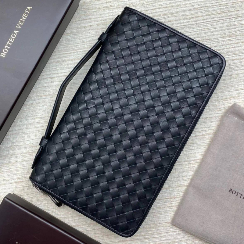 МУЖСКОЙ КЛАТЧ BOTTEGA VENETA 