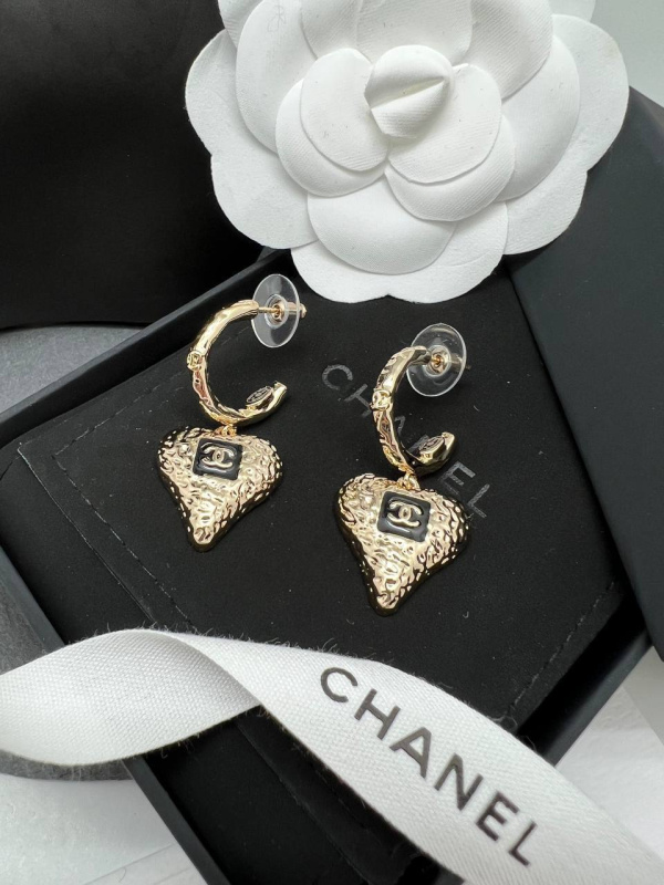 СЕРЬГИ CHANEL