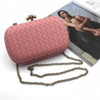 КЛАТЧ BOTTEGA VENETA CHAIN KNOT